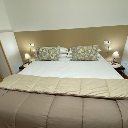 Apartamentos Caces מראה חיצוני תמונה